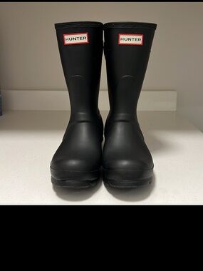 Pre-loved Hunter Short Boot w/ Pink Sock |No Box| Excellent Condition